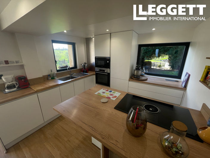 Image No.5-2 Bed House for sale