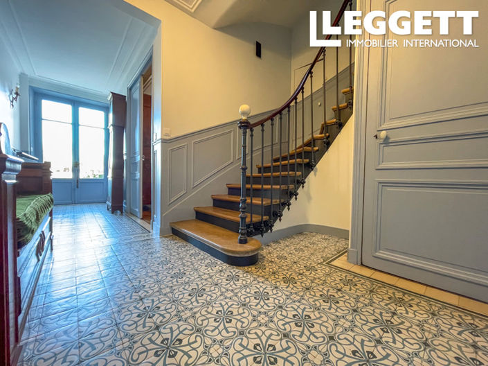 Image No.5-7 Bed House for sale