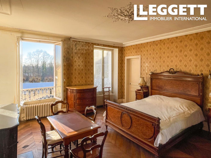 Image No.6-7 Bed House for sale