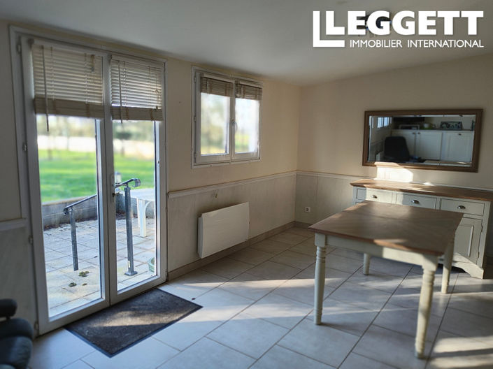 Image No.2-4 Bed House for sale