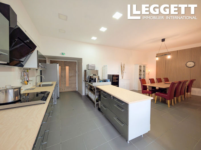 Image No.6-9 Bed House for sale