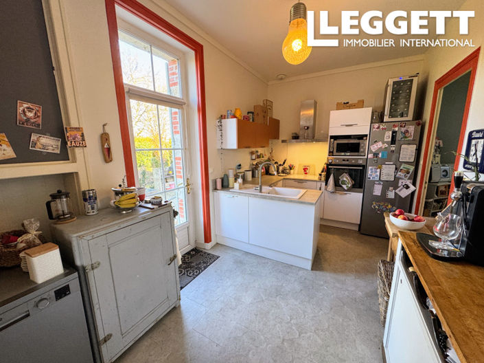 Image No.5-5 Bed House for sale