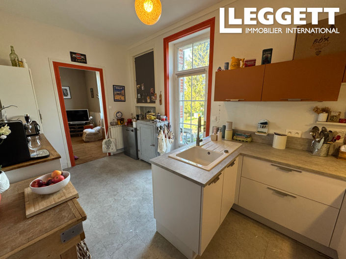 Image No.6-5 Bed House for sale