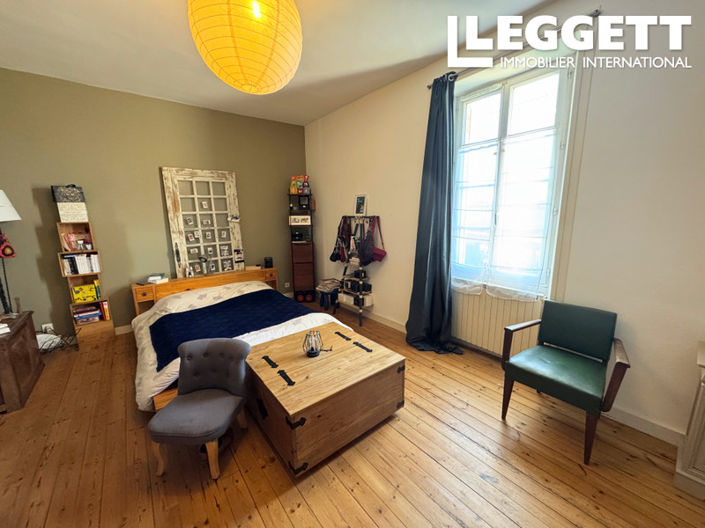 Image No.7-5 Bed House for sale