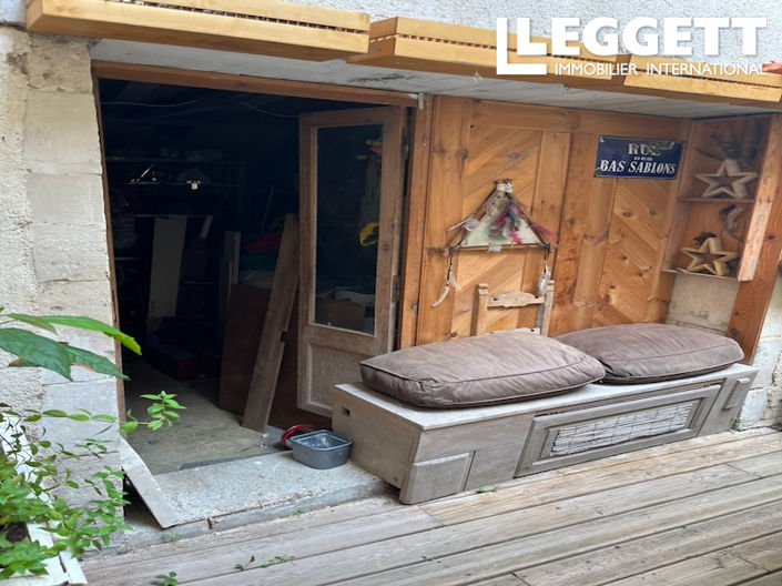 Image No.10-3 Bed House for sale