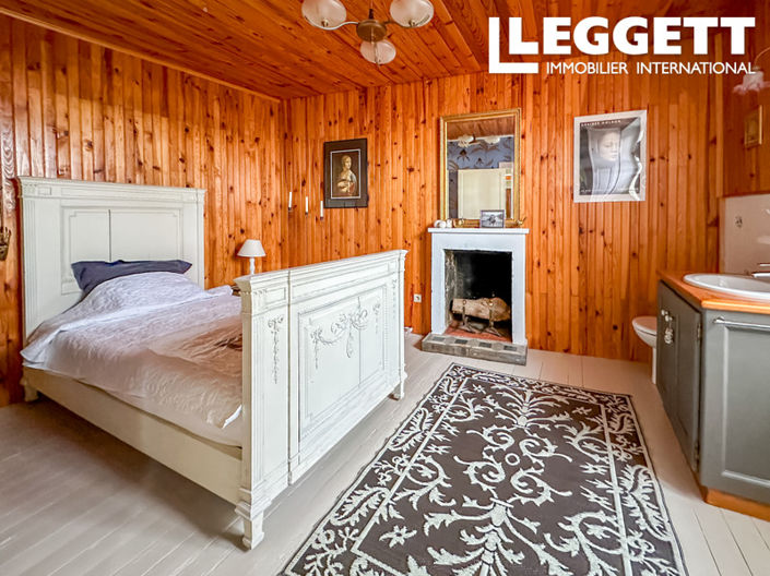 Image No.4-5 Bed House for sale