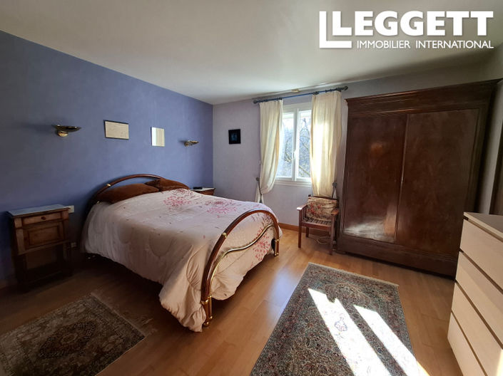 Image No.7-3 Bed House for sale