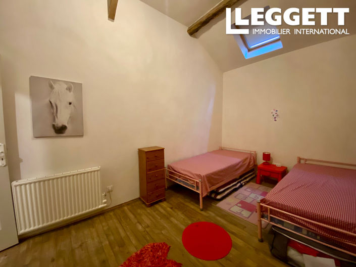 Image No.9-3 Bed House for sale