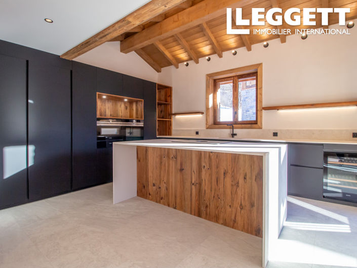 Image No.2-5 Bed House for sale