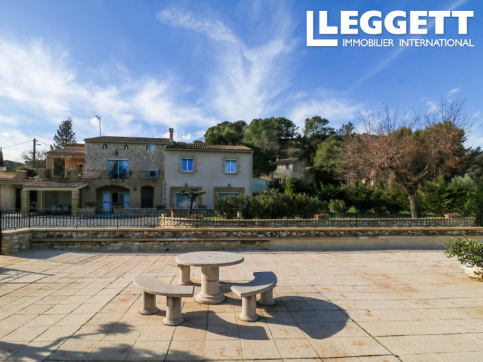Image No.1-6 Bed House for sale