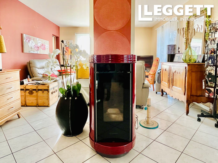 Image No.10-7 Bed House for sale