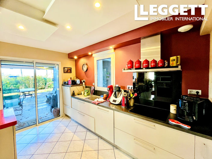 Image No.6-Maison de 7 chambres à vendre à Mayenne