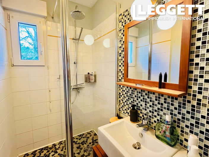 Image No.9-7 Bed House for sale