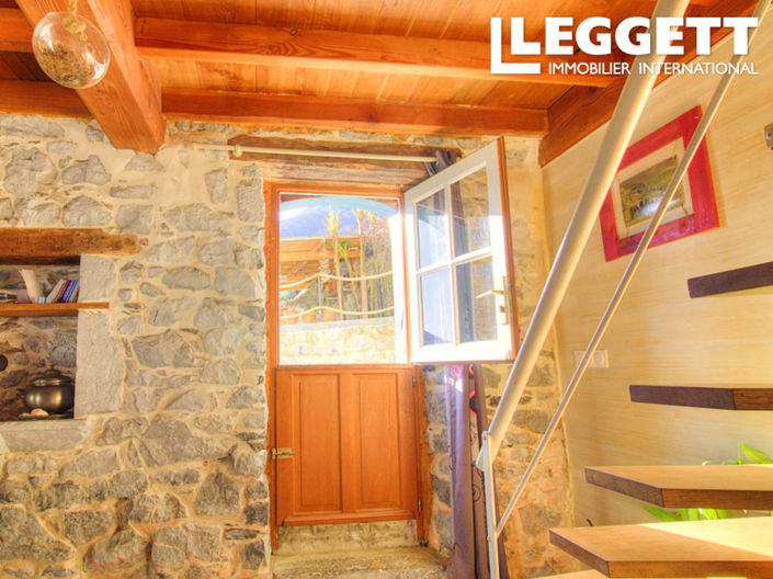 Image No.9-3 Bed House for sale