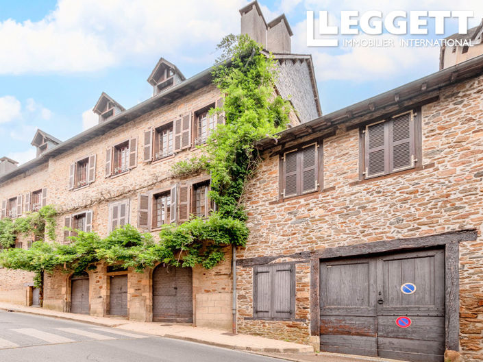 Image No.1-4 Bed House for sale