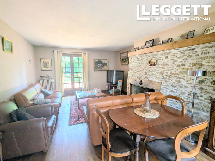 Image No.3-6 Bed House for sale