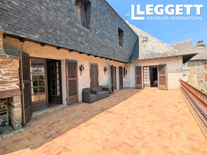 Image No.9-6 Bed House for sale