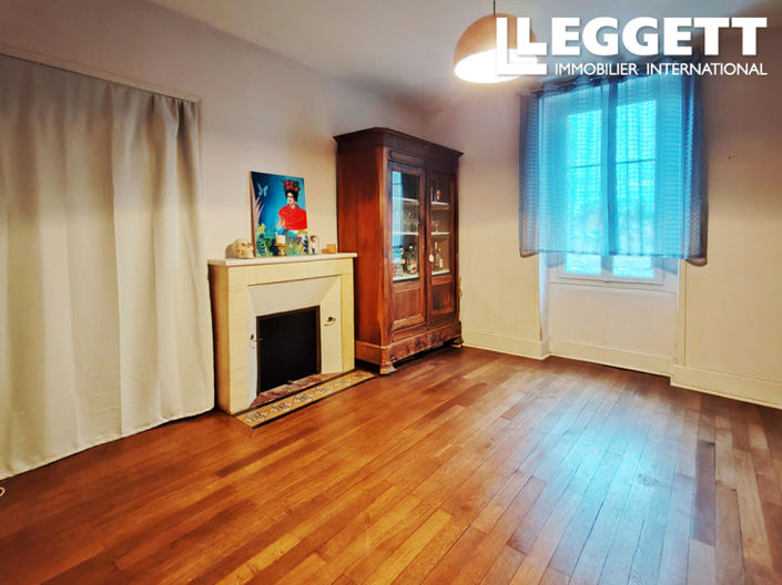 Image No.10-4 Bed House for sale