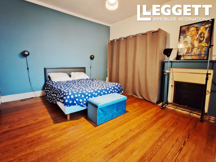 Image No.6-4 Bed House for sale