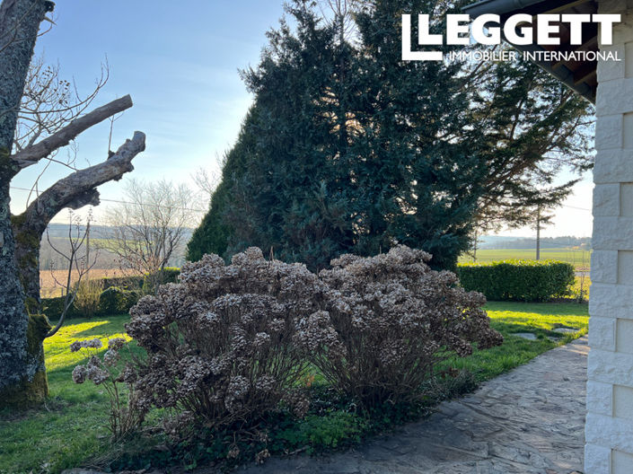 Image No.5-Maison de 3 chambres à vendre à Jumilhac-le-Grand