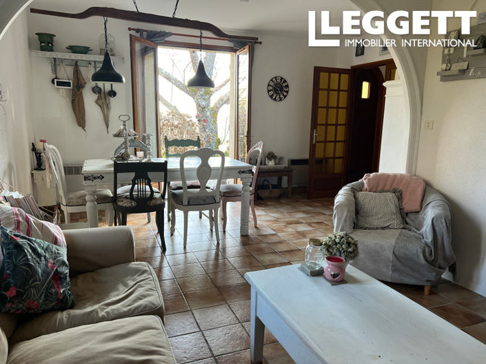 Image No.8-Maison de 3 chambres à vendre à Jumilhac-le-Grand