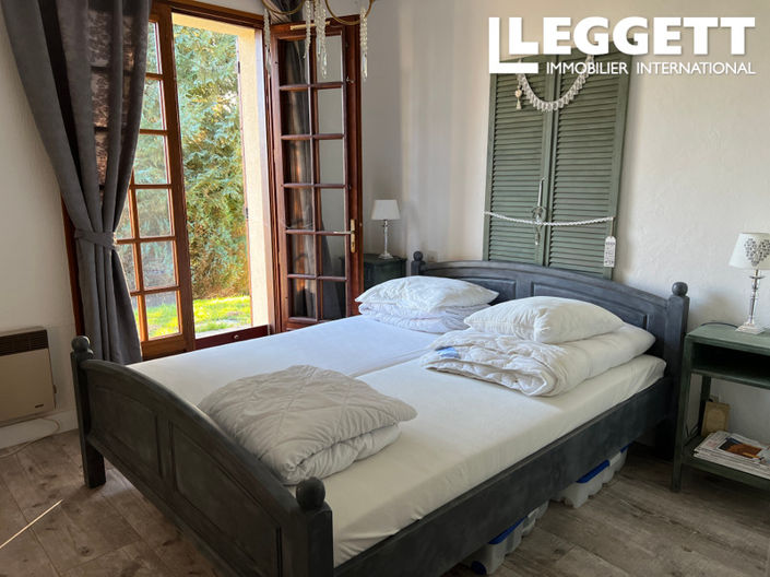 Image No.9-3 Bed House for sale