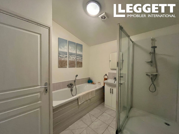 Image No.7-3 Bed House for sale