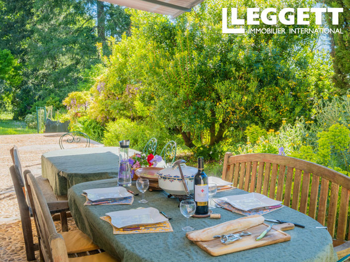 Image No.6-5 Bed House for sale