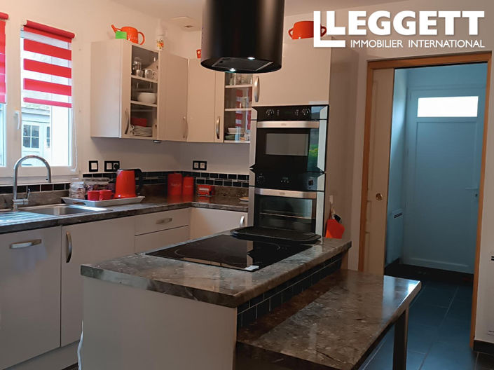 Image No.7-3 Bed House for sale