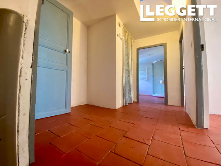 Image No.8-4 Bed House for sale