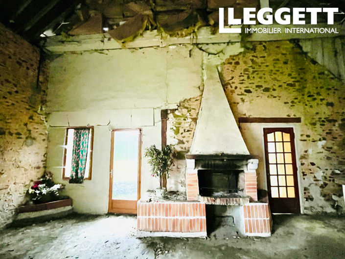 Image No.8-Bar for sale