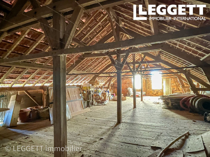 Image No.9-6 Bed House for sale