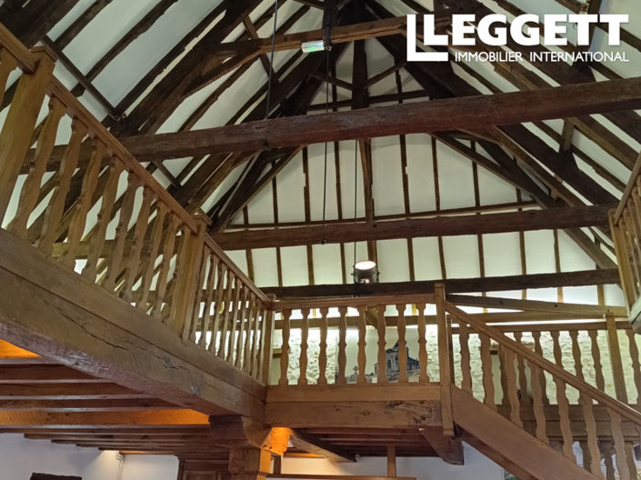 Image No.6-28 Bed Commercial for sale