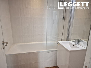 ahr0chm6ly9jzg4uagvzdglhlmltbw8vaw1hz2uvvevom