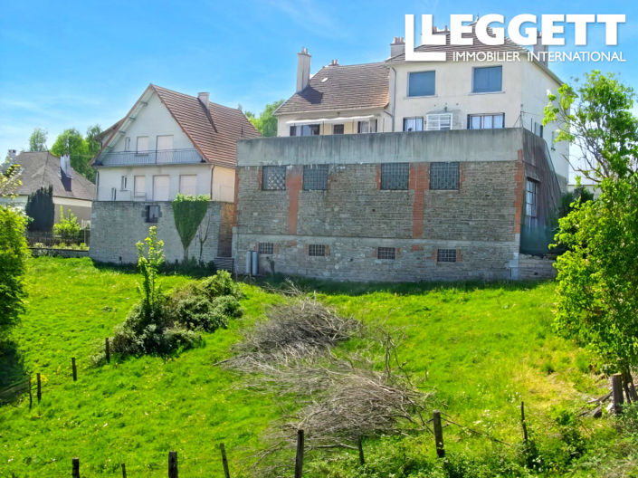 Image No.2-8 Bed House for sale