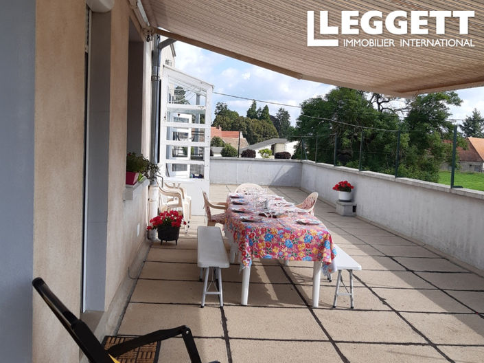 Image No.3-8 Bed House for sale