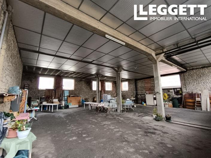 Image No.6-8 Bed House for sale