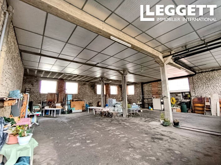 Image No.6-8 Bed House for sale