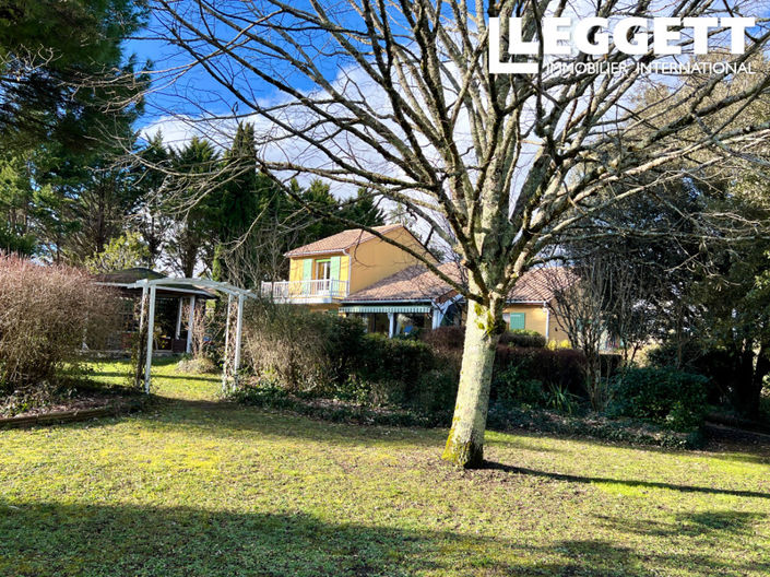 Image No.2-4 Bed House for sale