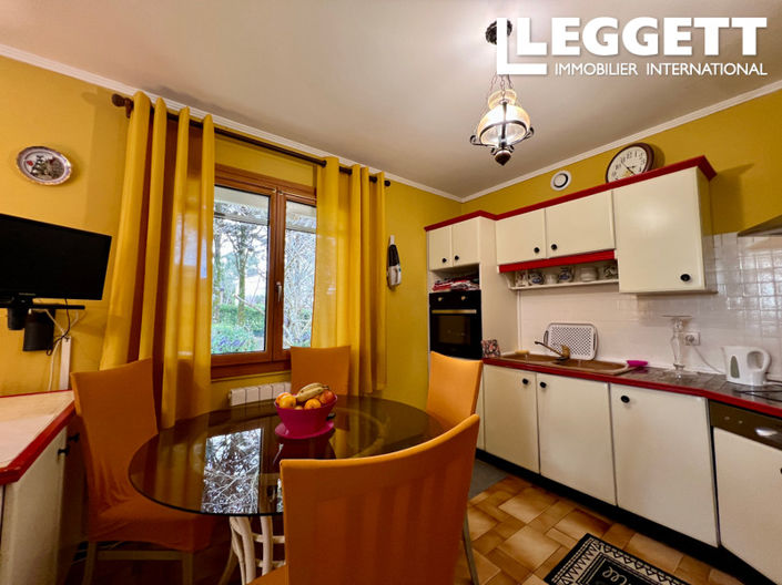 Image No.8-4 Bed House for sale