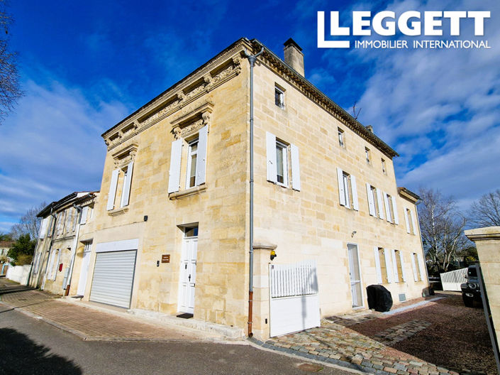 Image No.1-Maison de 6 chambres à vendre à Saint-Seurin-sur-l'Isle