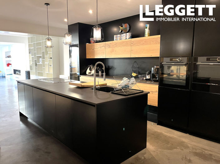 Image No.5-4 Bed House for sale