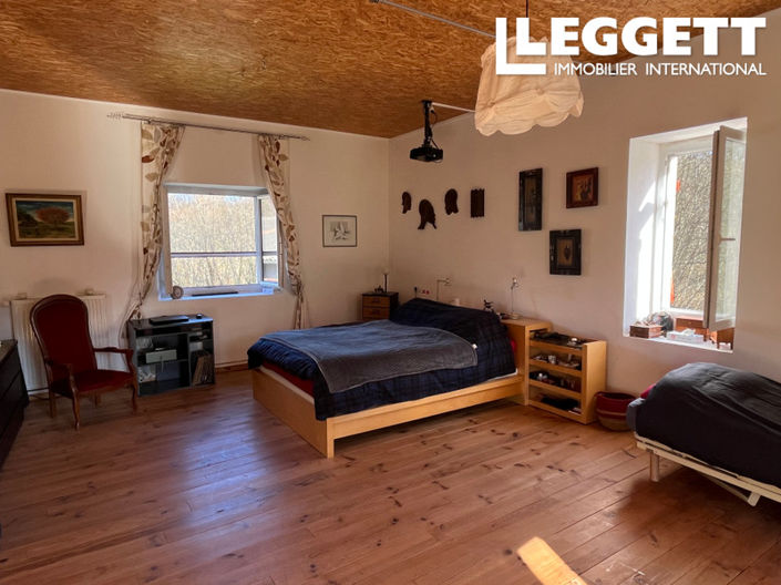 Image No.5-3 Bed House for sale