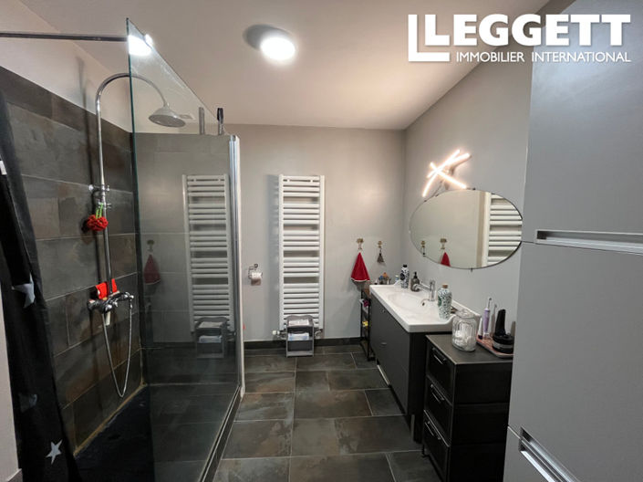 Image No.7-3 Bed House for sale