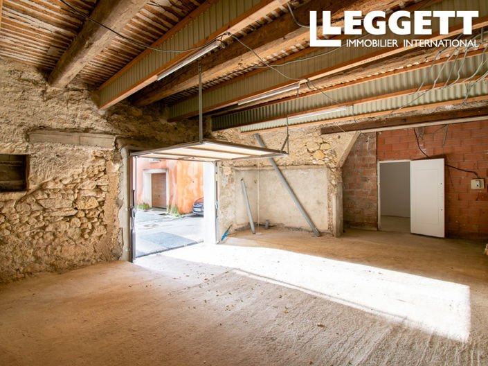 Image No.8-3 Bed House for sale