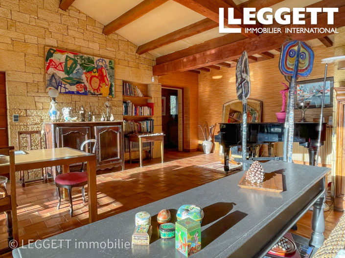 Image No.7-5 Bed House for sale