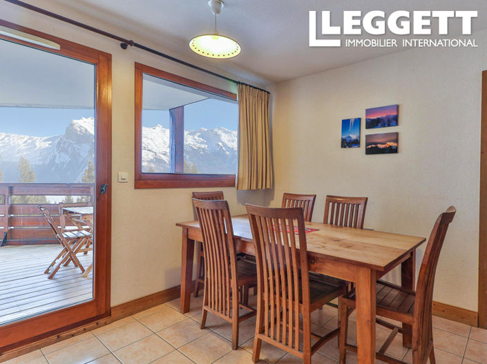 Image No.9-3 Bed Apartment for sale