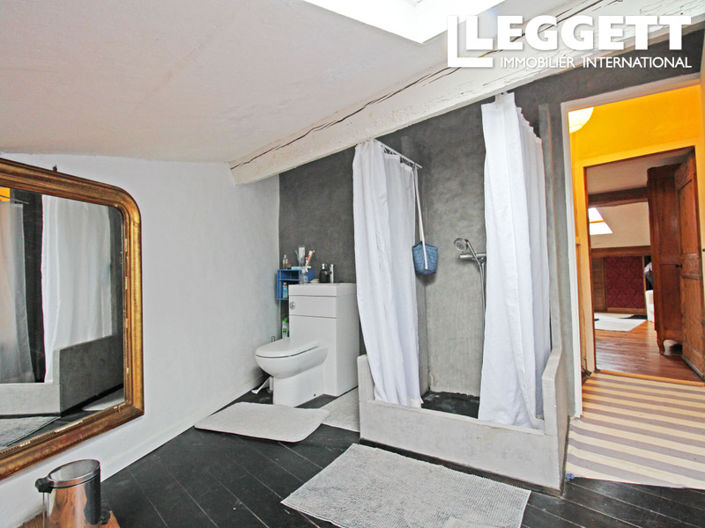 Image No.8-3 Bed House for sale