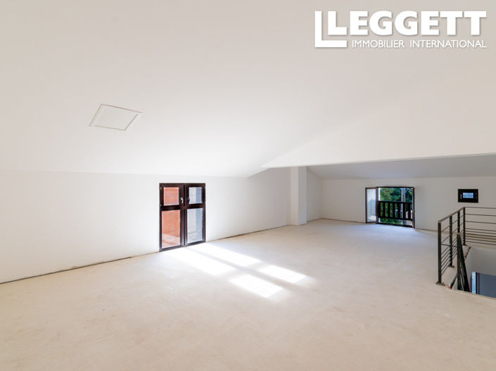 Image No.4-4 Bed House for sale