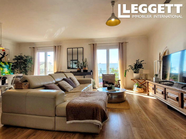 Image No.3-4 Bed House for sale